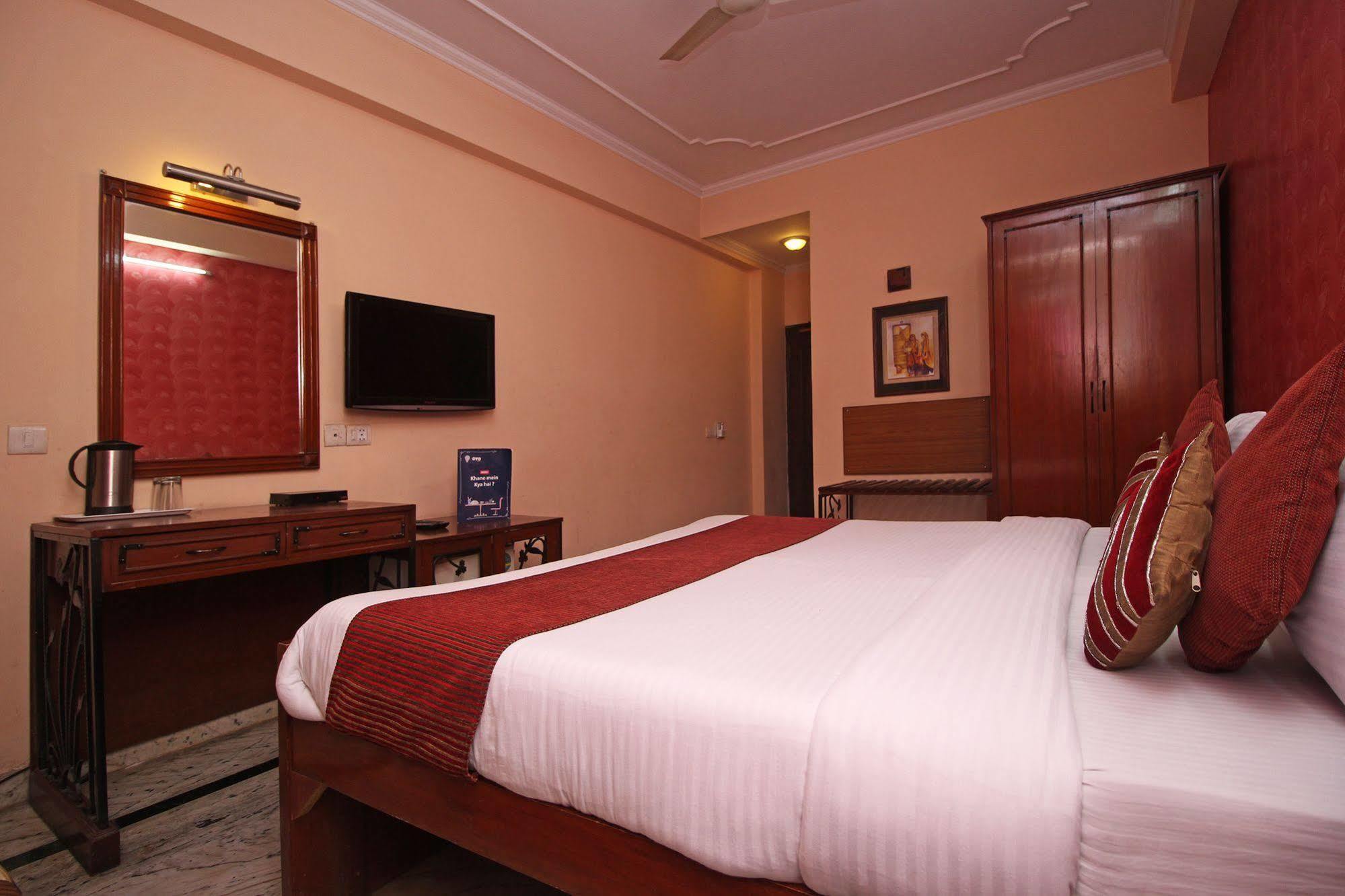 Hotel Indraprastha Delhi  Exterior photo